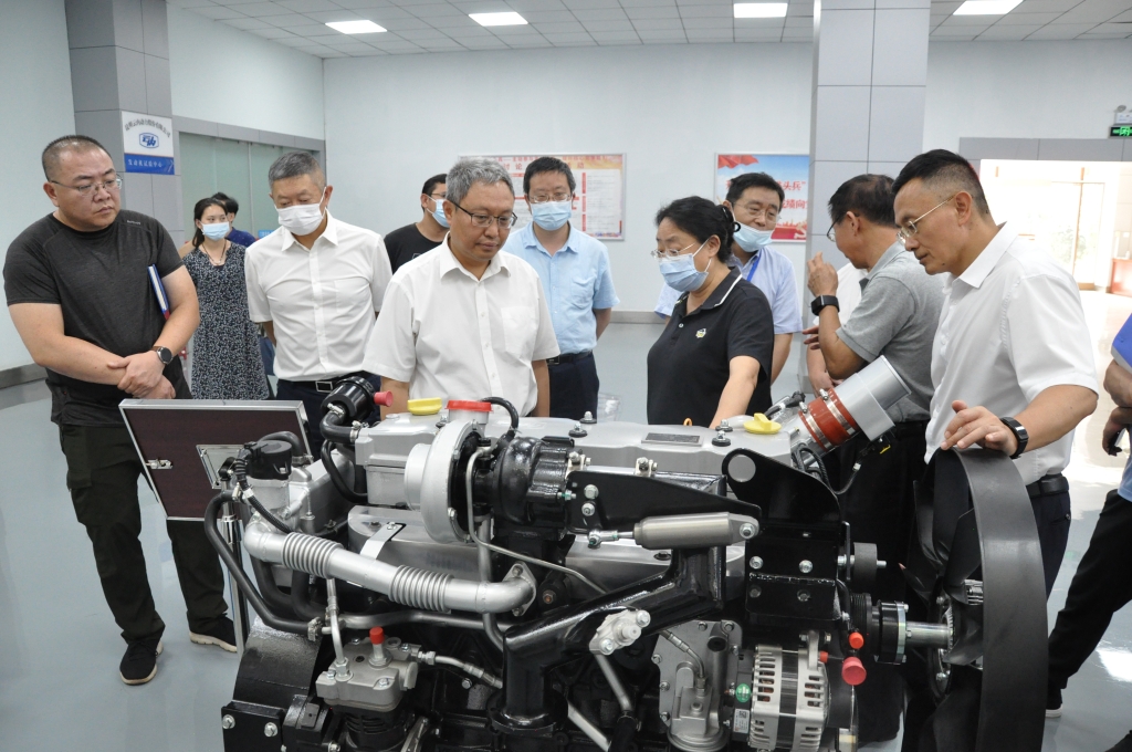 昆明市高端装备及汽车制造工业链主要向导到1929cc威尼斯动力开展调研